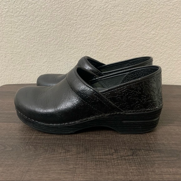 Dansko black leather embossed clogs size 41 - Picture 4 of 10